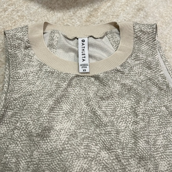 Athleta Zephyr Print Tank - XS - Picture 2 of 5